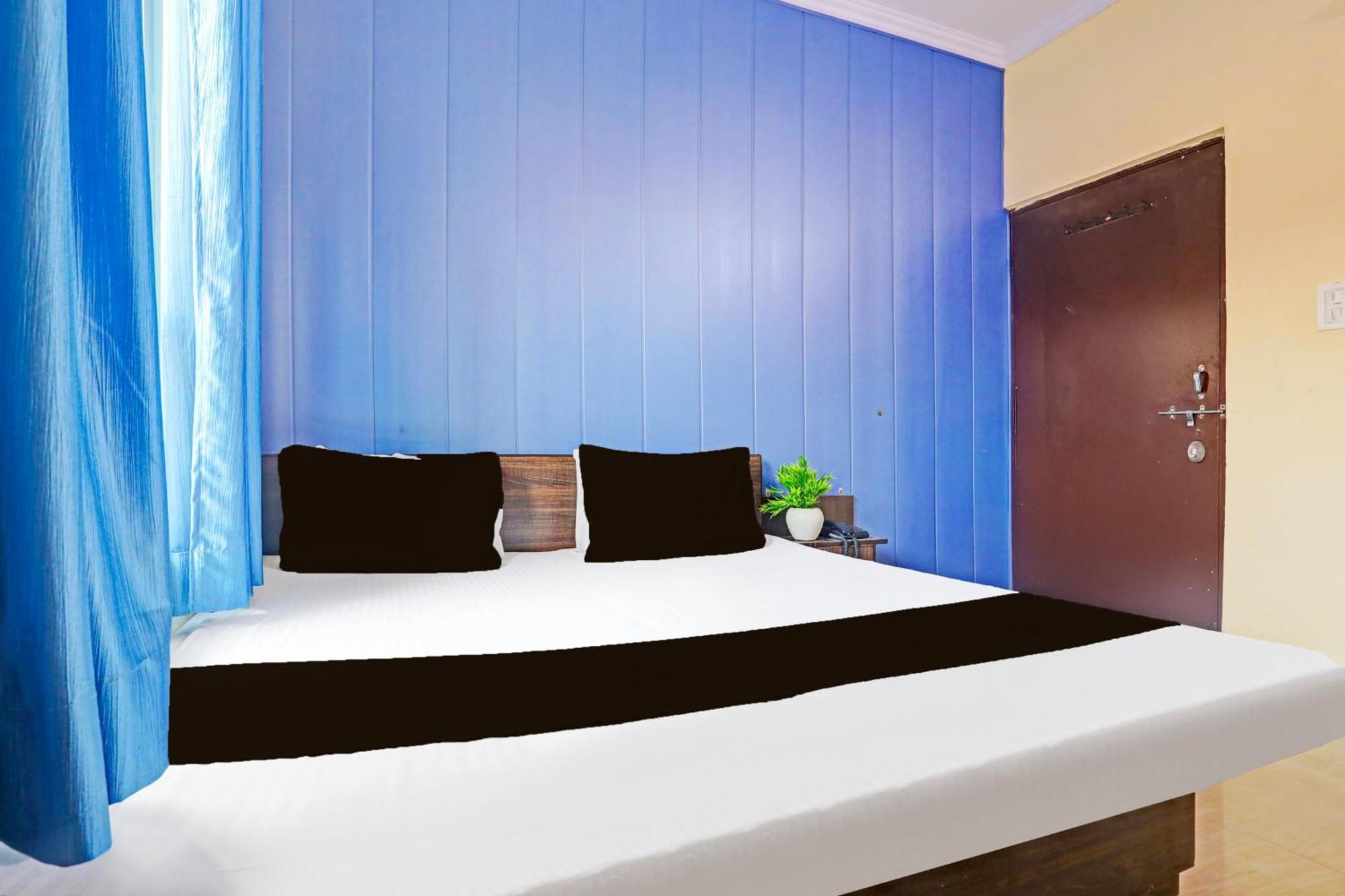 Hotel O Arvi Guest House Varanasi Exterior foto