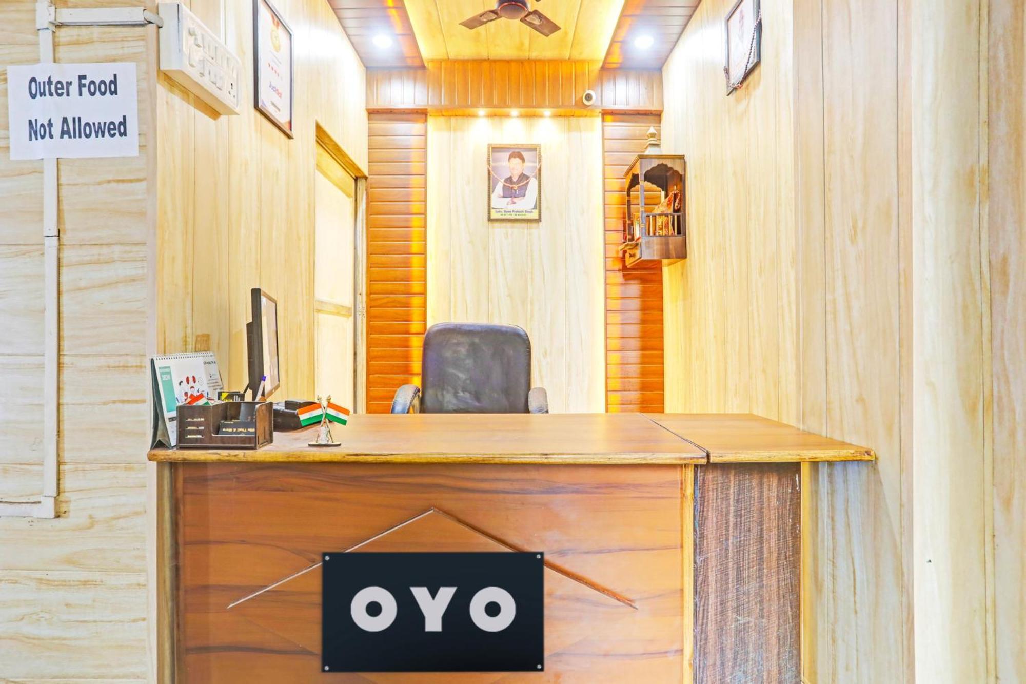 Hotel O Arvi Guest House Varanasi Exterior foto